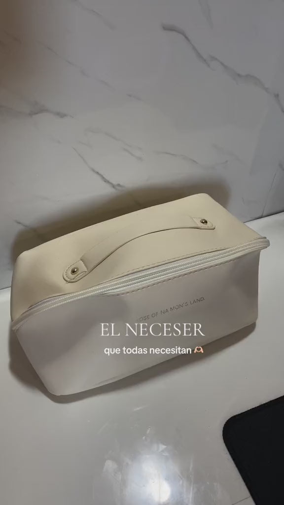 NECESER DE VIAJE COLOR BEIGE